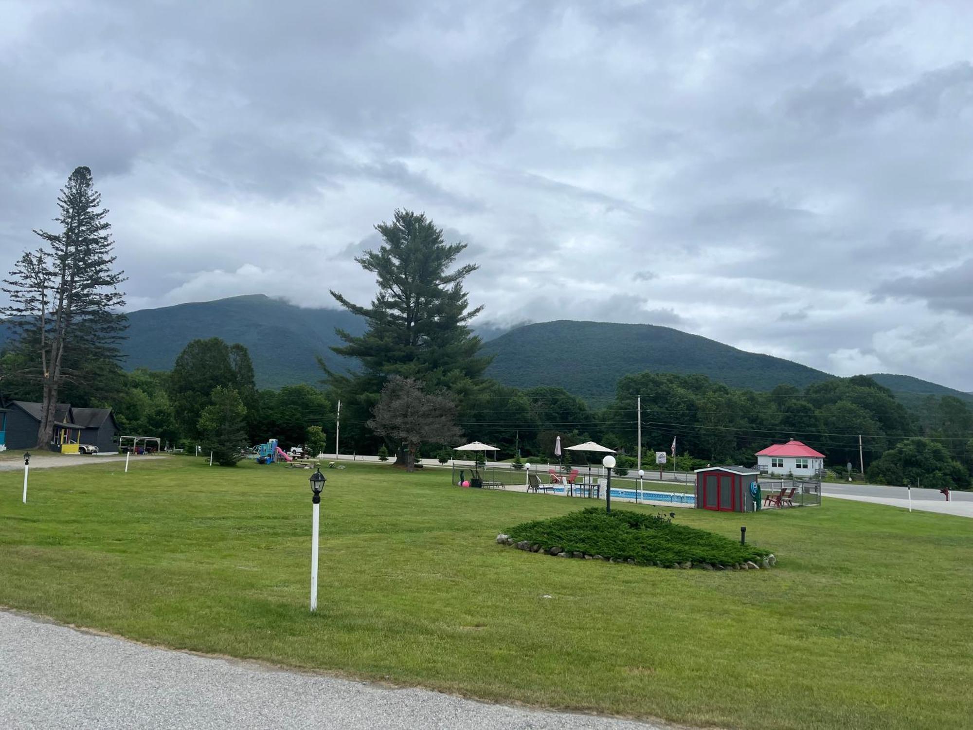 Mount Jefferson View Motel Randolph ภายนอก รูปภาพ